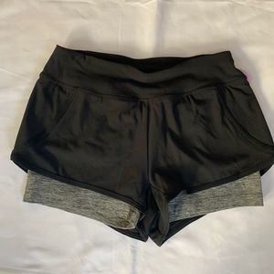 The North Face Shorts Size X-Small